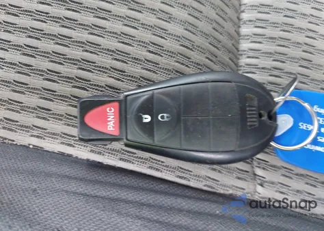 2010 Dodge Ram 1500 Slt/Sport/Trx из США, поврежденный, VIN 1D7RV1CT2AS216951